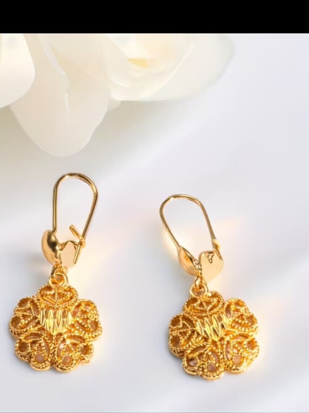 Elegant Filigree Drop Earrings in Gold - Women Jewelry